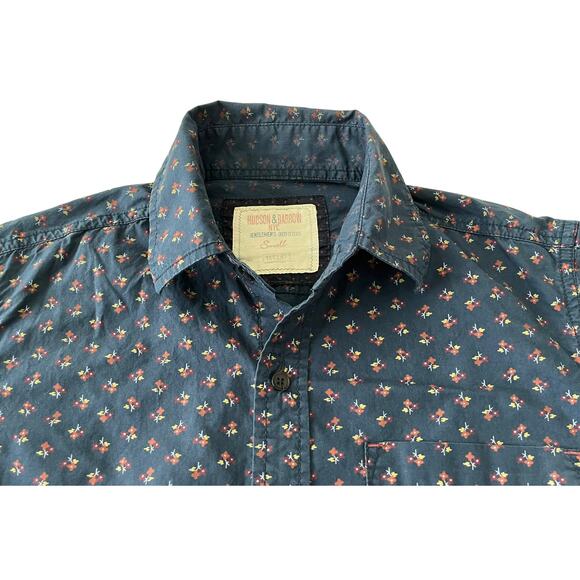 HUDSON & BARROW BUTTON-UP SHIRT, WOMENS, S, (PTP 20”), NAVY BLUE W/FLORAL PRINT - Picture 5 of 11